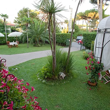 Le Giraffe Hotel 3*